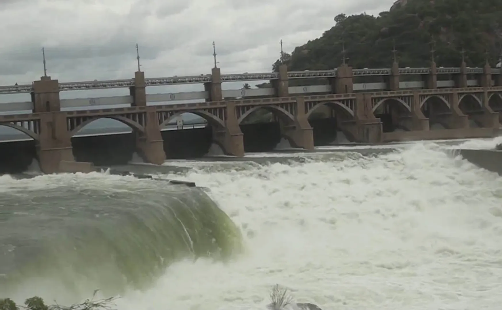 mettur dam water level continue growth level 